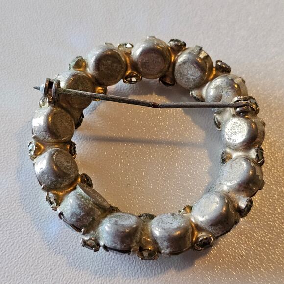 Vintage Aurora Borealis Rhinestone & Crystal Wreath Circular Brooch - Picture 2 of 4